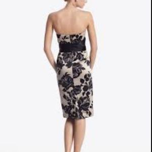 White House Black Market sleeveless dress. Size 4.